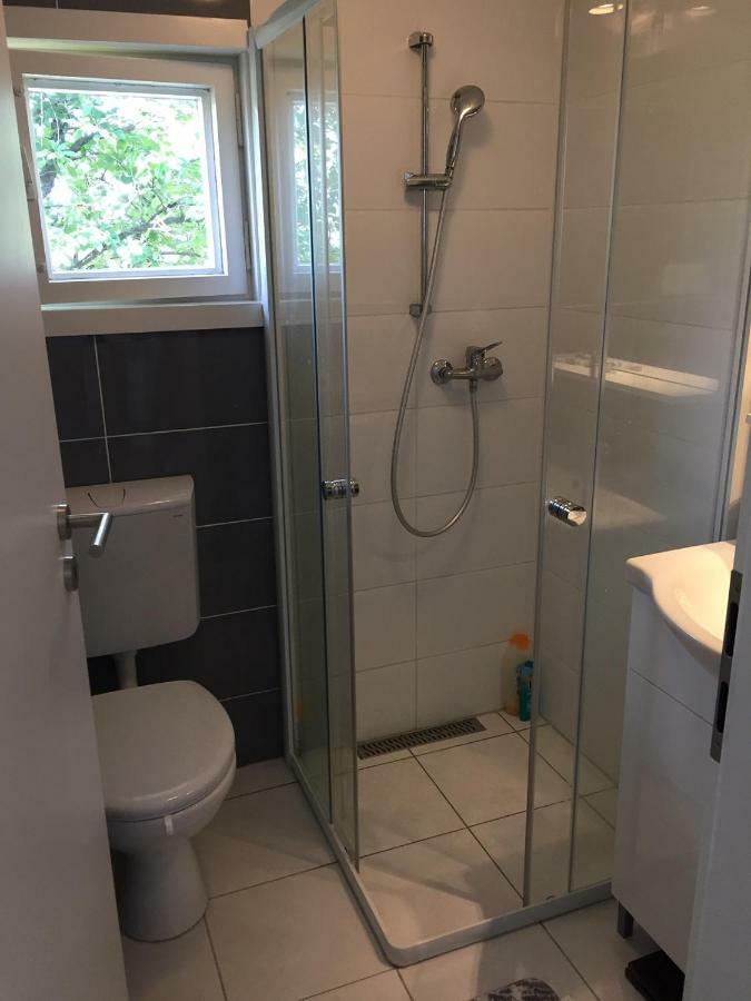 Szegfu Apartmanhaz Βίλα Balatonfůzfő Εξωτερικό φωτογραφία